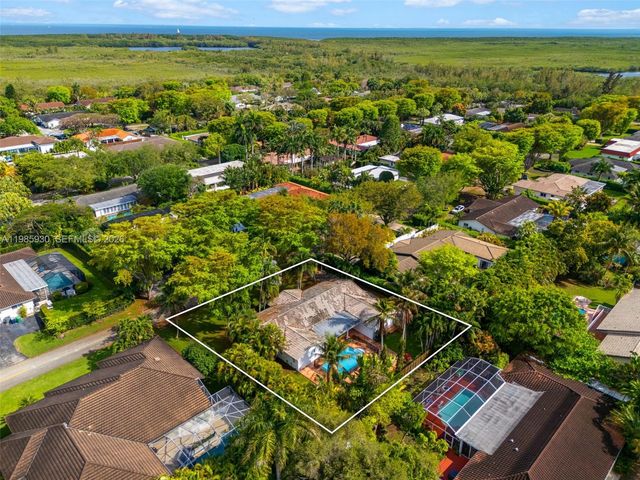 13276 SW 58th Ct, Pinecrest, FL 33156