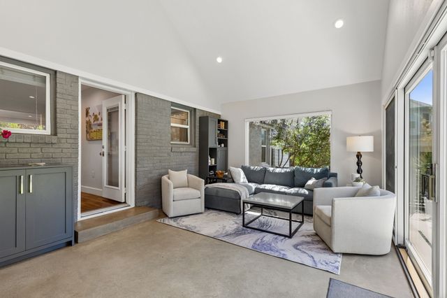 6128 Ellsworth Avenue, Dallas, TX 75214