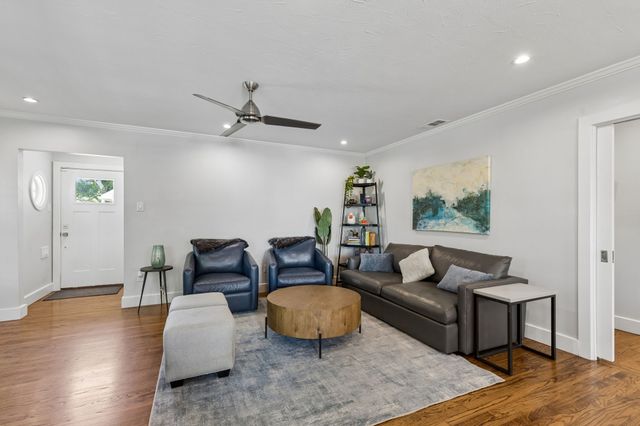 6128 Ellsworth Avenue, Dallas, TX 75214