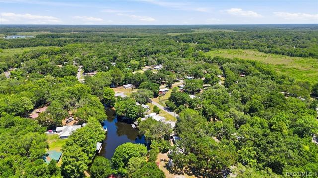 5515 S Bluegill Way, Floral City, FL 34436