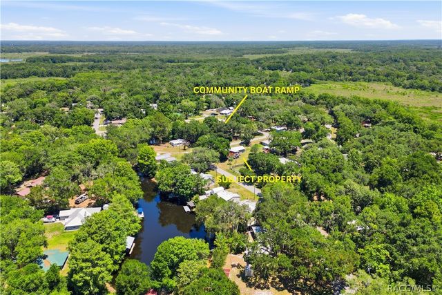 5515 S Bluegill Way, Floral City, FL 34436