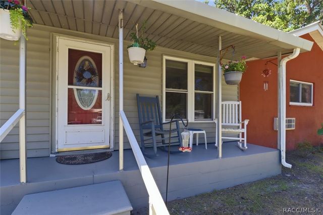 5515 S Bluegill Way, Floral City, FL 34436