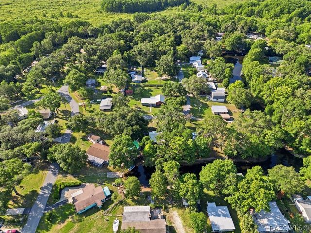 5515 S Bluegill Way, Floral City, FL 34436