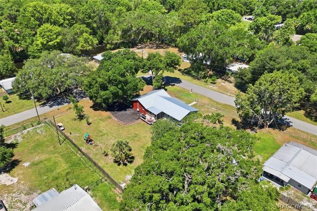 5515 S Bluegill Way, Floral City, FL 34436