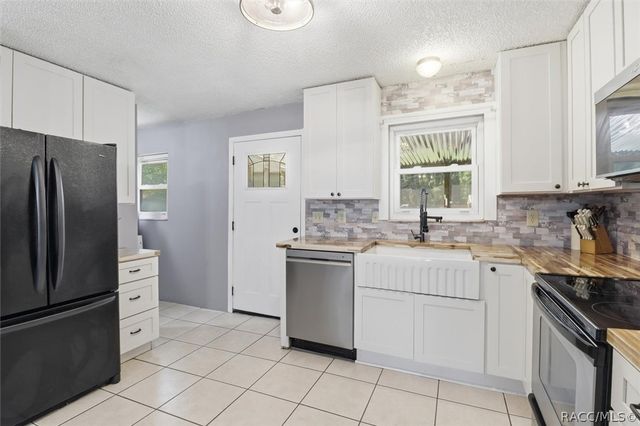 5515 S Bluegill Way, Floral City, FL 34436