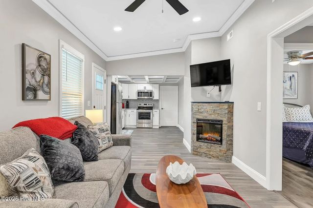 800 S 9th Street, Wilmington, NC 28401