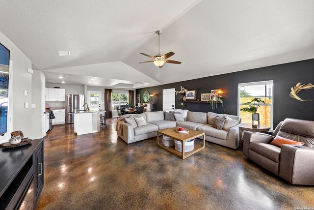 2599 Golf Dr, Spring Branch, TX 78070