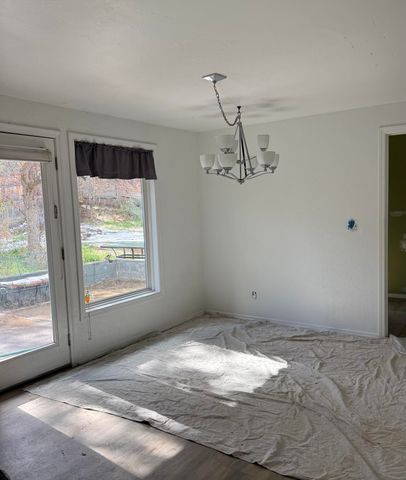 1649 NE Lesley Place, Bend, OR 97701