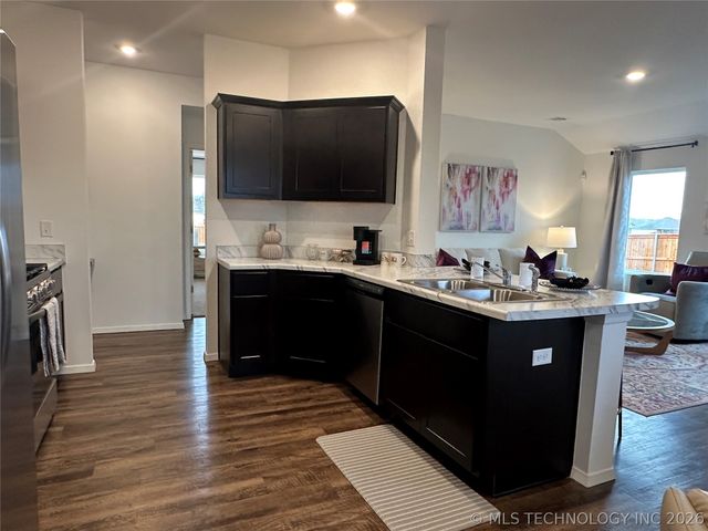 20568 Meadow Street, Kellyville, OK 74039