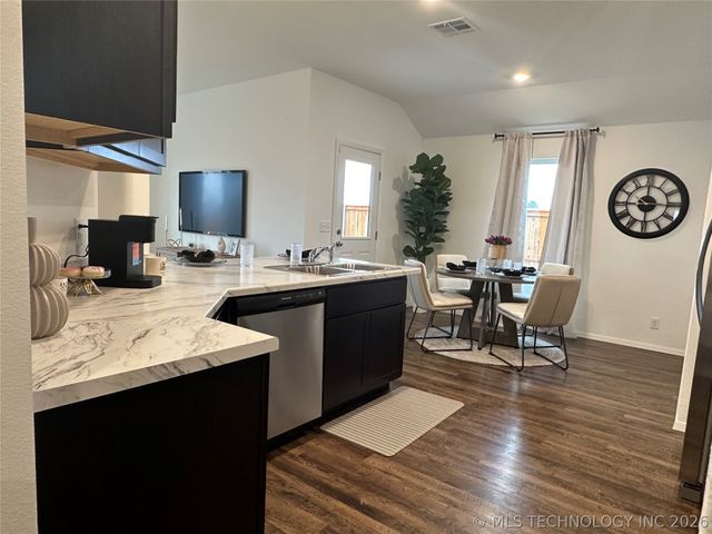 20568 Meadow Street, Kellyville, OK 74039