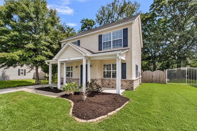 42 Woodleaf Court, Charleston, SC 29407