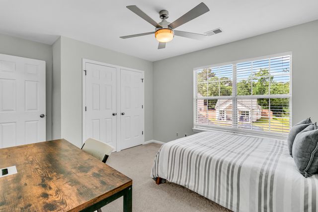 42 Woodleaf Court, Charleston, SC 29407