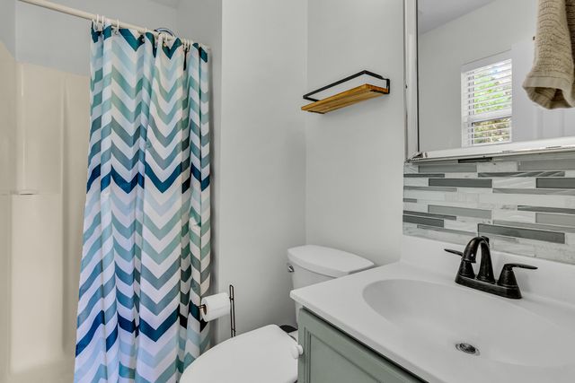42 Woodleaf Court, Charleston, SC 29407