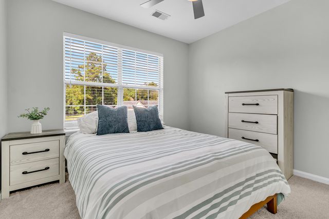 42 Woodleaf Court, Charleston, SC 29407