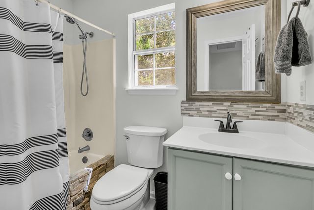 42 Woodleaf Court, Charleston, SC 29407