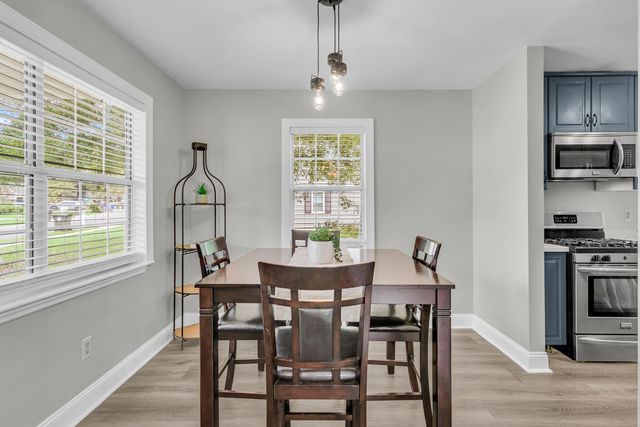 42 Woodleaf Court, Charleston, SC 29407