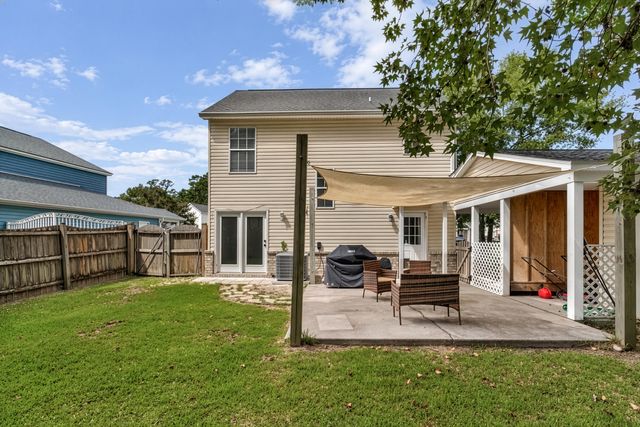 42 Woodleaf Court, Charleston, SC 29407