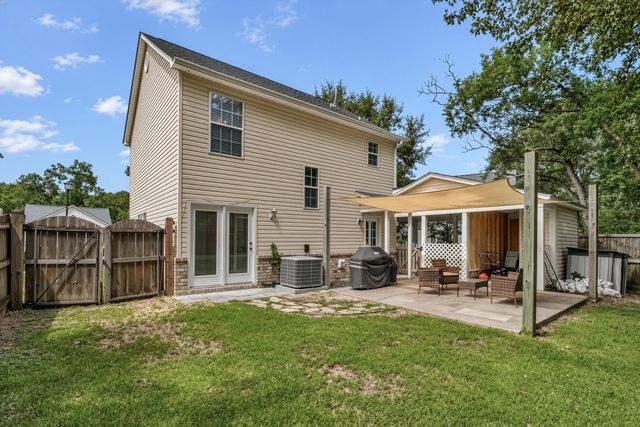 42 Woodleaf Court, Charleston, SC 29407