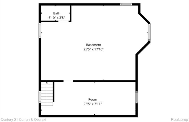 902 S Washington Avenue, Royal Oak, MI 48067