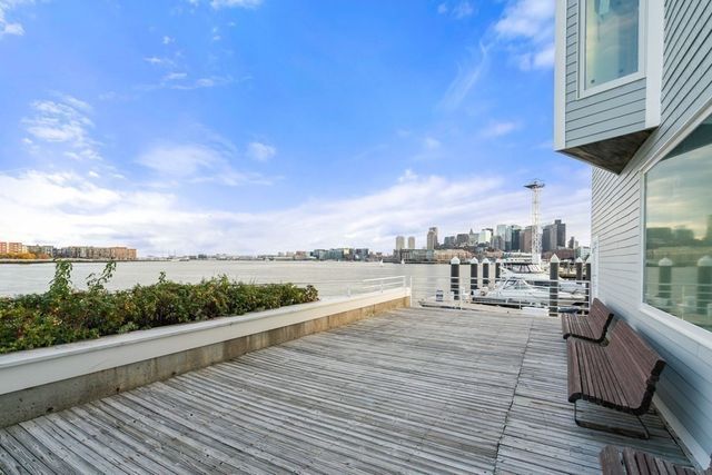 31 Constellation Wharf 31, Boston, MA 02129