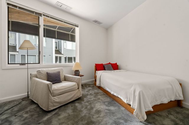 31 Constellation Wharf 31, Boston, MA 02129