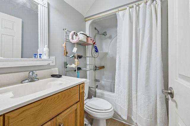 495 Roy Womack Rd, Smithville, TN 37166