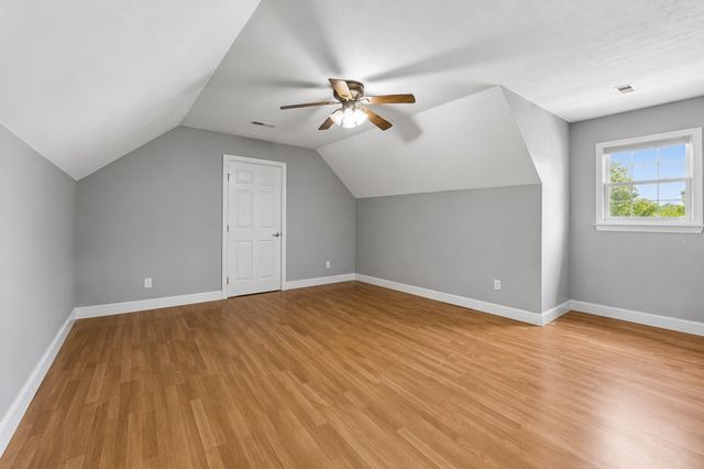 495 Roy Womack Rd, Smithville, TN 37166