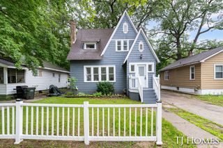 1031 Ada Avenue, Muskegon, MI 49442