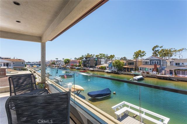 308 Grand Canal, Newport Beach, CA 92662