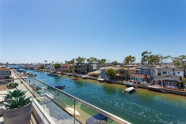 308 Grand Canal, Newport Beach, CA 92662