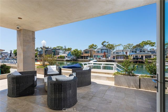 308 Grand Canal, Newport Beach, CA 92662