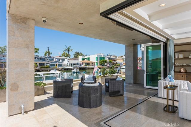 308 Grand Canal, Newport Beach, CA 92662