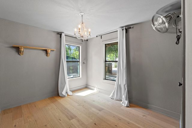 118 Havana ST, Austin, TX 78704