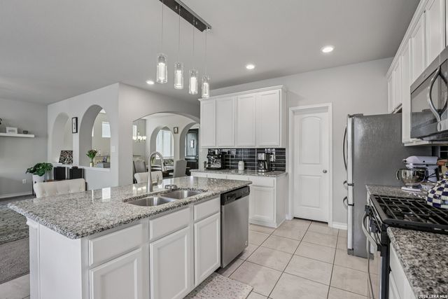 21530 Arroyo Frio, San Antonio, TX 78259