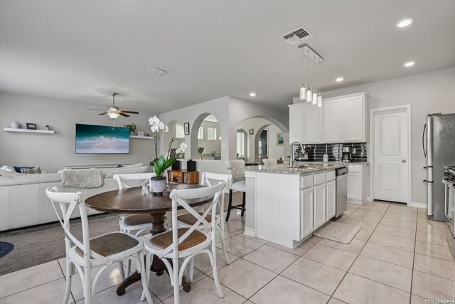 21530 Arroyo Frio, San Antonio, TX 78259