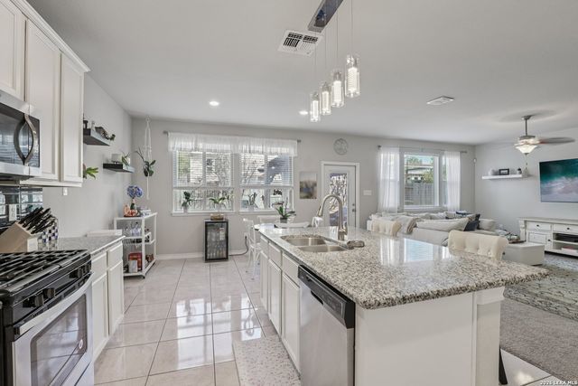 21530 Arroyo Frio, San Antonio, TX 78259