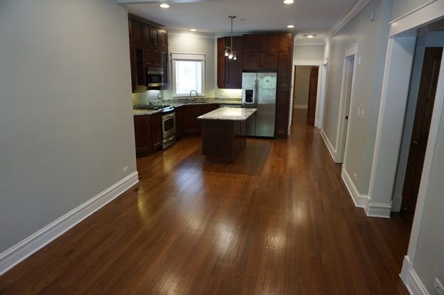 1453 W Thome Avenue 1, Chicago, IL 60660