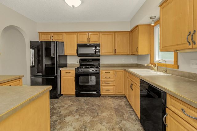 2542 147th Lane NE, Ham Lake, MN 55304