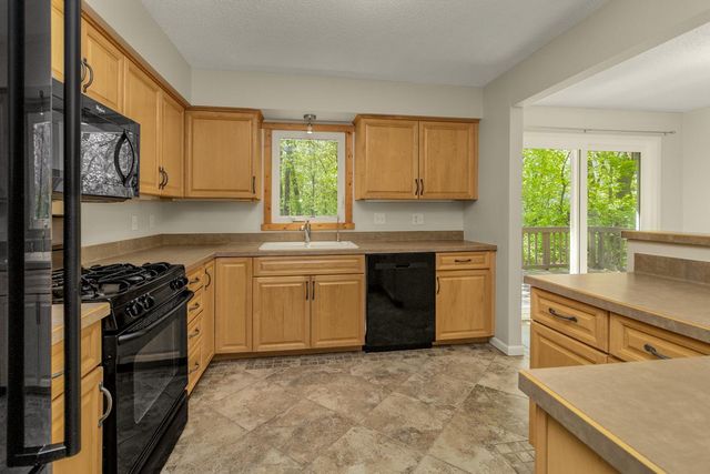 2542 147th Lane NE, Ham Lake, MN 55304