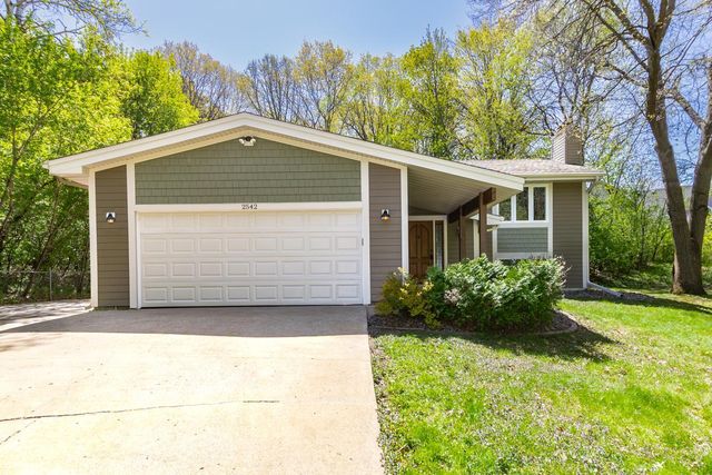 2542 147th Lane NE, Ham Lake, MN 55304