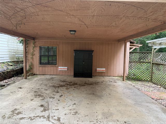 437 Jefferson Street, Pittsburg, TX 75686