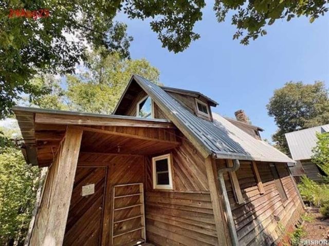 135 Burnett Road, Delight, AR 71940