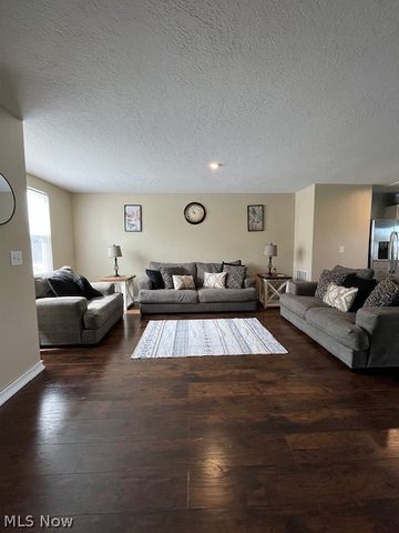 3225 Brentwood Drive, Akron, OH 44312