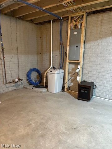 3225 Brentwood Drive, Akron, OH 44312