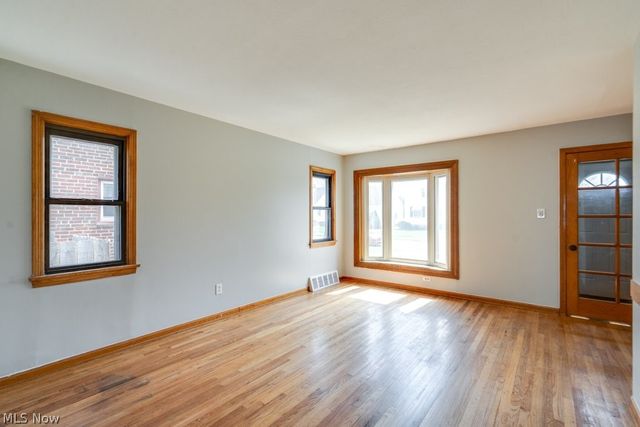 8514 Deerfield Drive, Parma, OH 44129
