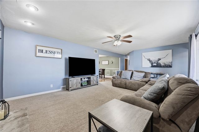 1679 Plank Road, Penfield, NY 14580