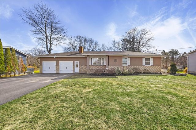 1679 Plank Road, Penfield, NY 14580