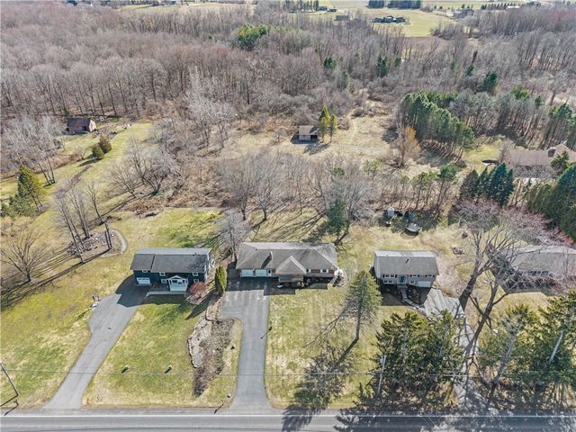 1679 Plank Road, Penfield, NY 14580