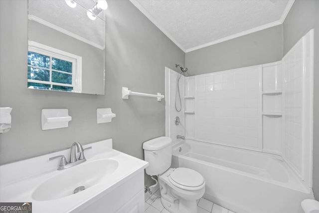 2367 Lake Jodeco Road, Jonesboro, GA 30236