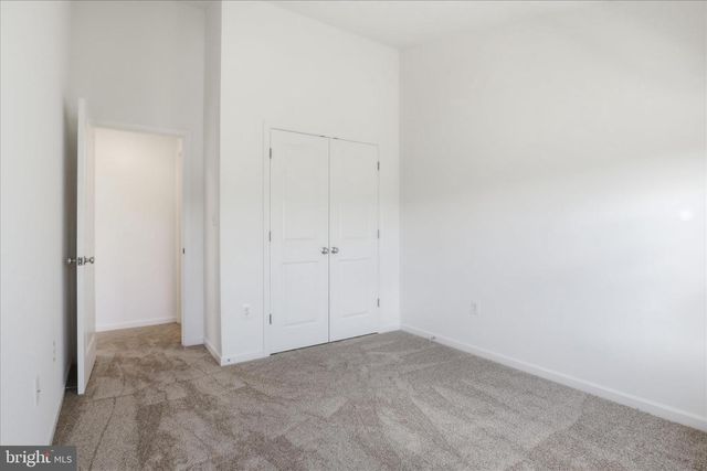 25101 CROXLEY GREEN SQ, Aldie, VA 20105